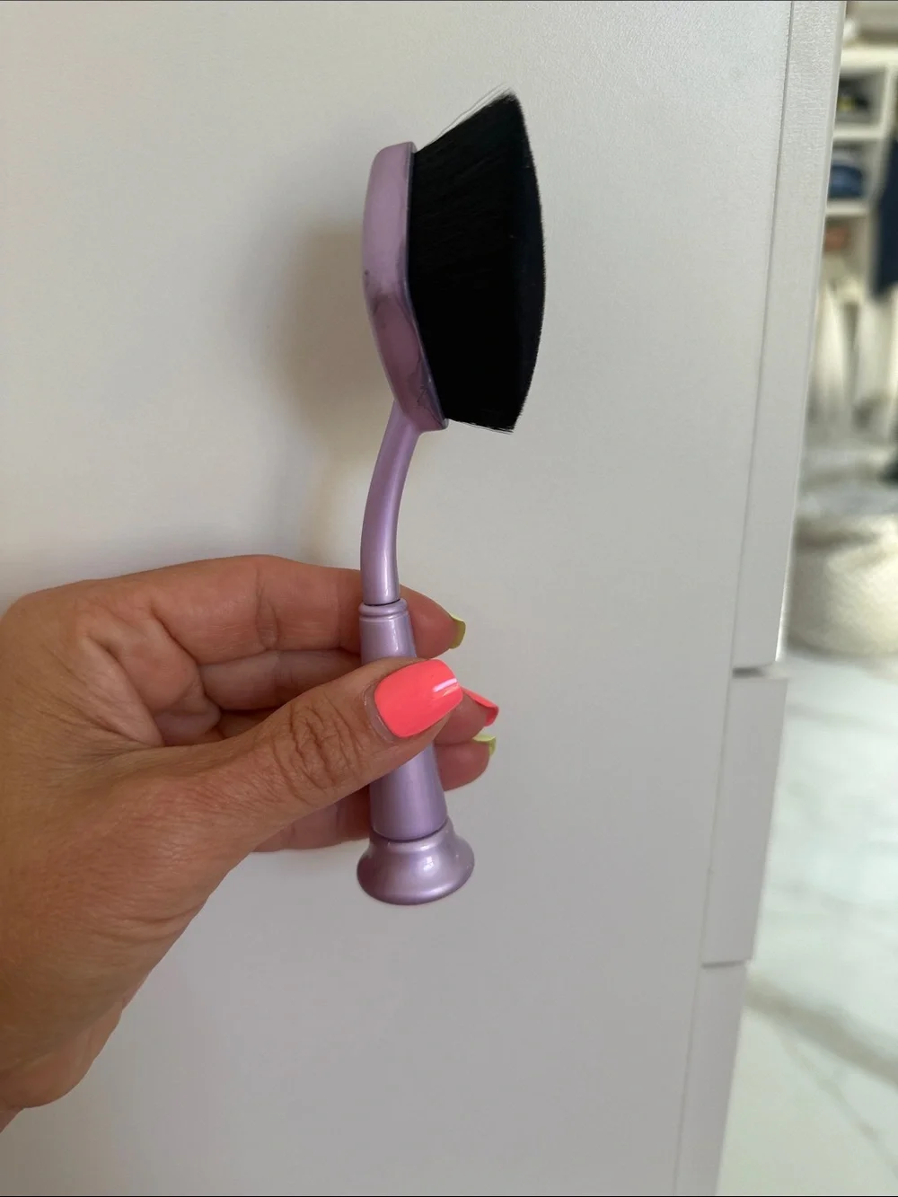 Tarte shape tape brush